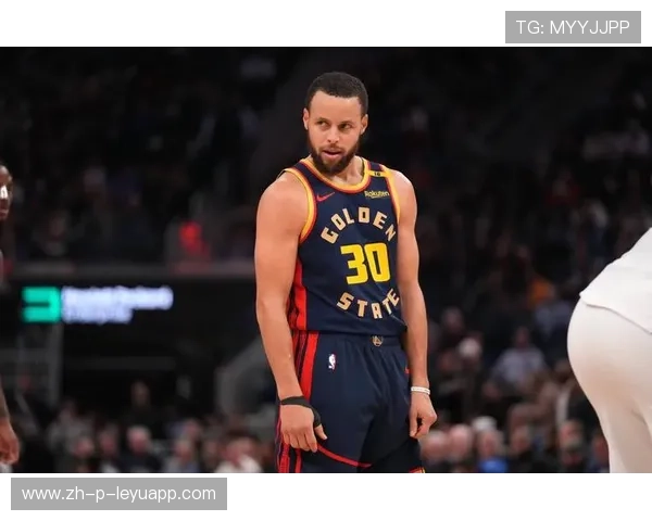 勇士新秀连续外线开火收割回合